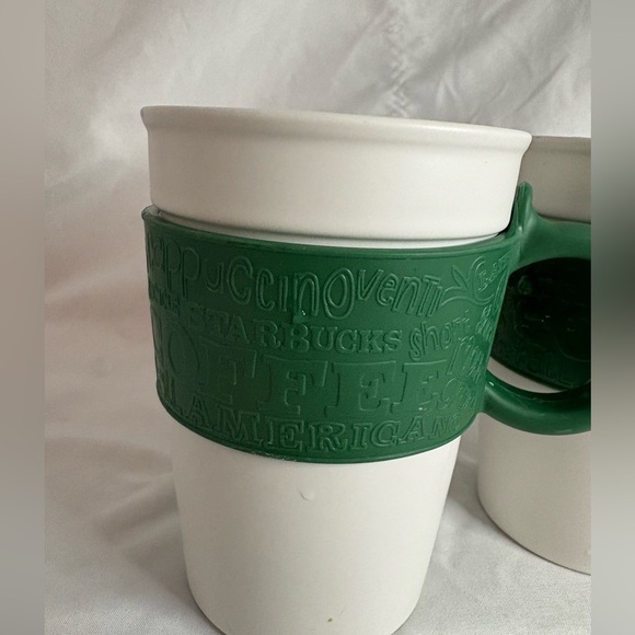 2 Starbucks mug, circa 2008 - Picture 3 of 4